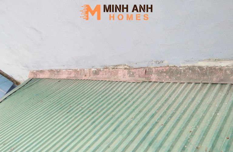 Chống thấm mái tôn giáp tường