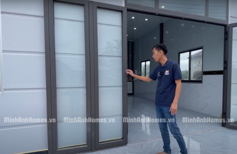 Hệ cửa nhôm Xingfa Việt Nam kết hợp kính cường lực 8 ly