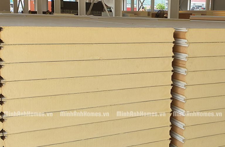 Tấm Panel PU được đánh giá cao về khả năng cách nhiệt và chống thấm 