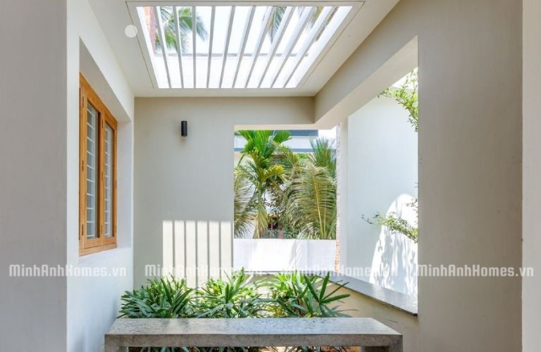 Giếng trời được làm từ tấm lợp lấy sáng Poly