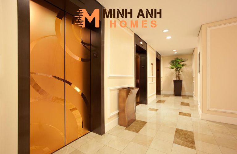Tấm Inox màu vàng làm tăng vẻ đẹp va sự trang trọng cho nội thất và thang máy