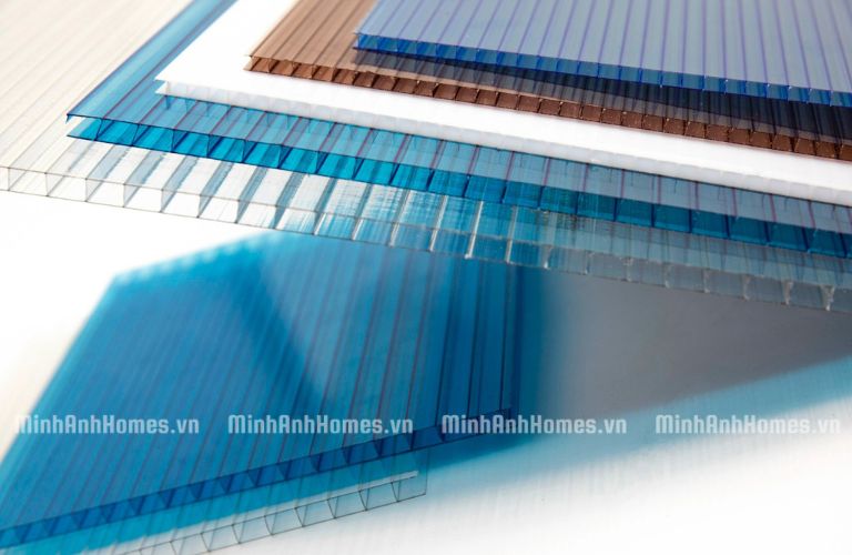 Tấm Poly rỗng có cấu trúc rỗng ruột, sở hữu nhiều độ dày khác nhau, có thể là 2 hoặc 2 lớp