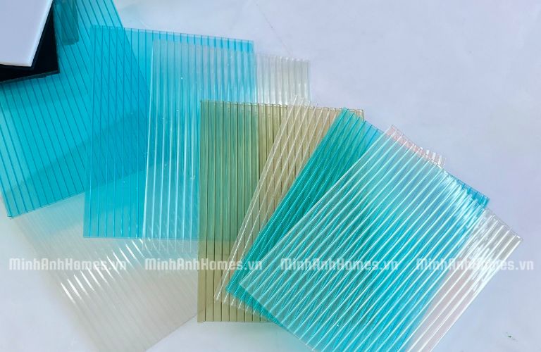 Chọn màu sắc phù hợp và ưu tiên những sản phẩm có lớp chống UV