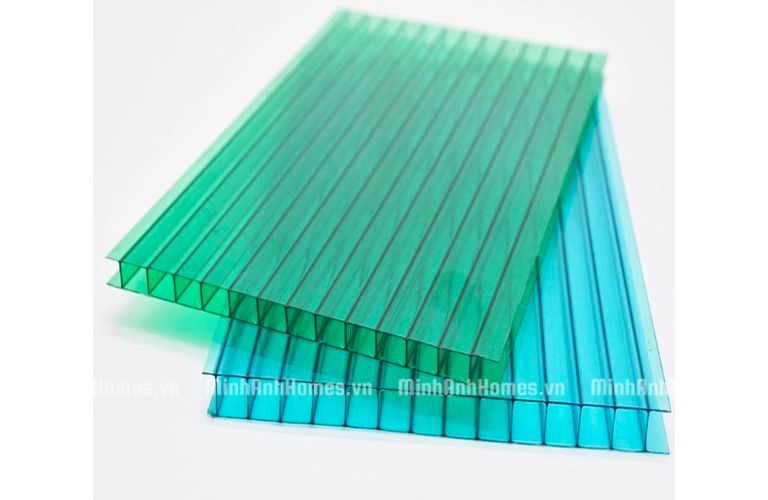 Tấm Polycarbonate rỗng ruột màu xanh