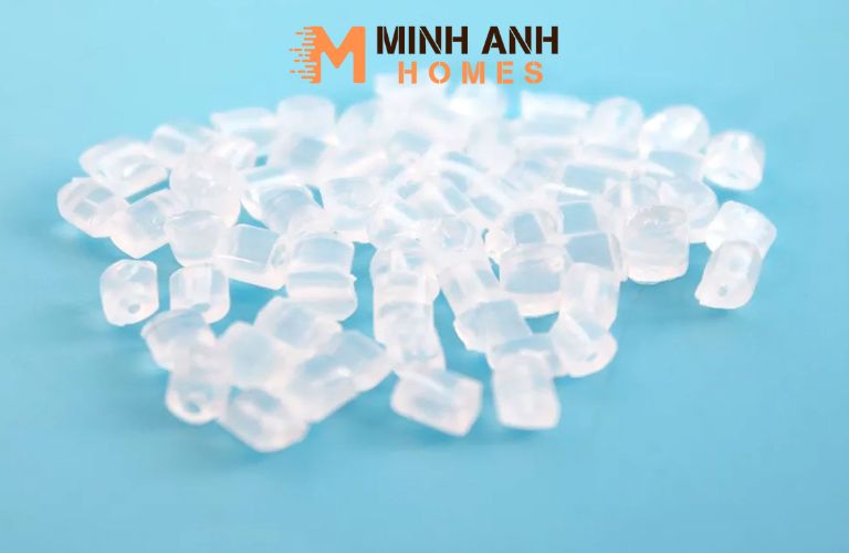 Tấm được làm từ 100% hạt nhựa polycarbonate nguyên sinh